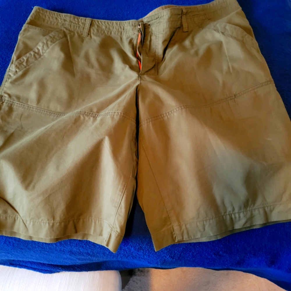 5.11 tactical shorts size 44 waist